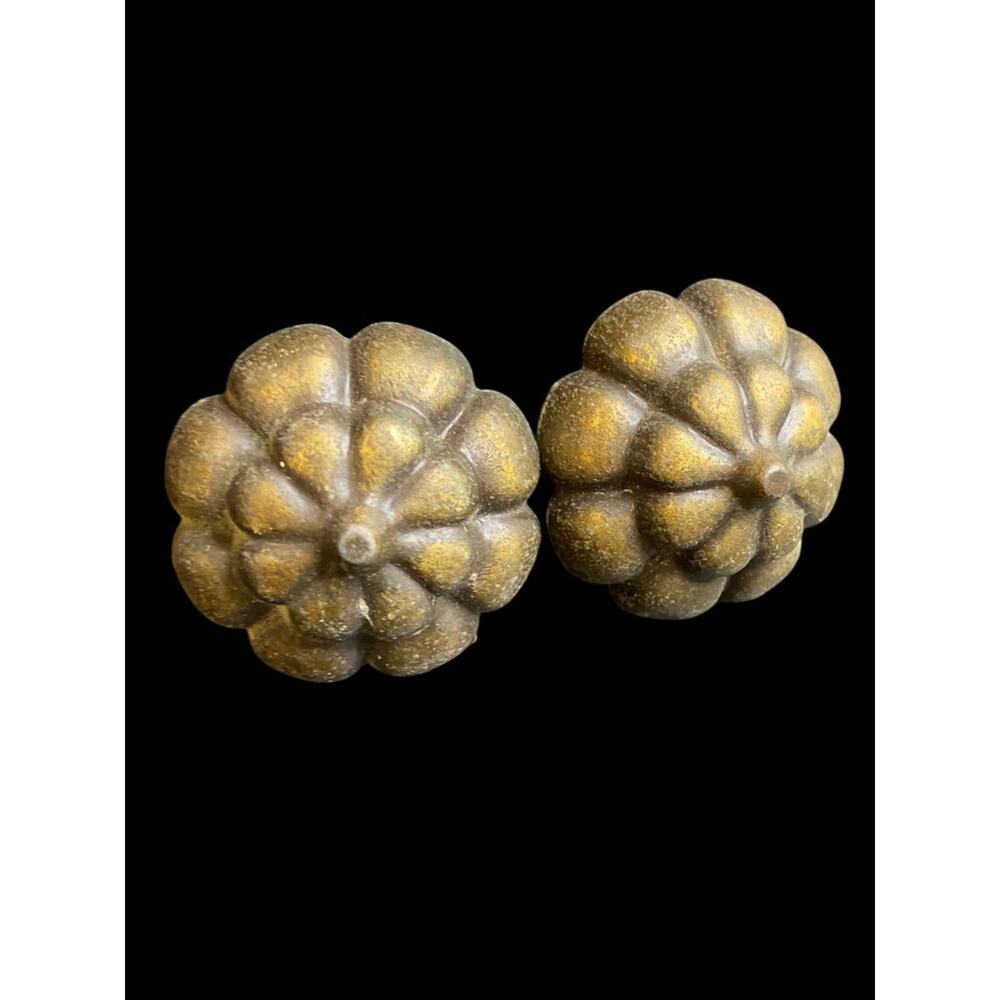 Set of 2 Brass Pumpkin Style Floral Drawer Pull Knobs 37mm 1.4"